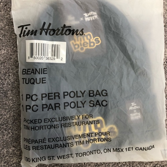 NWT UNOPENED TimBiebs Beanie/Touque - Picture 2 of 2
